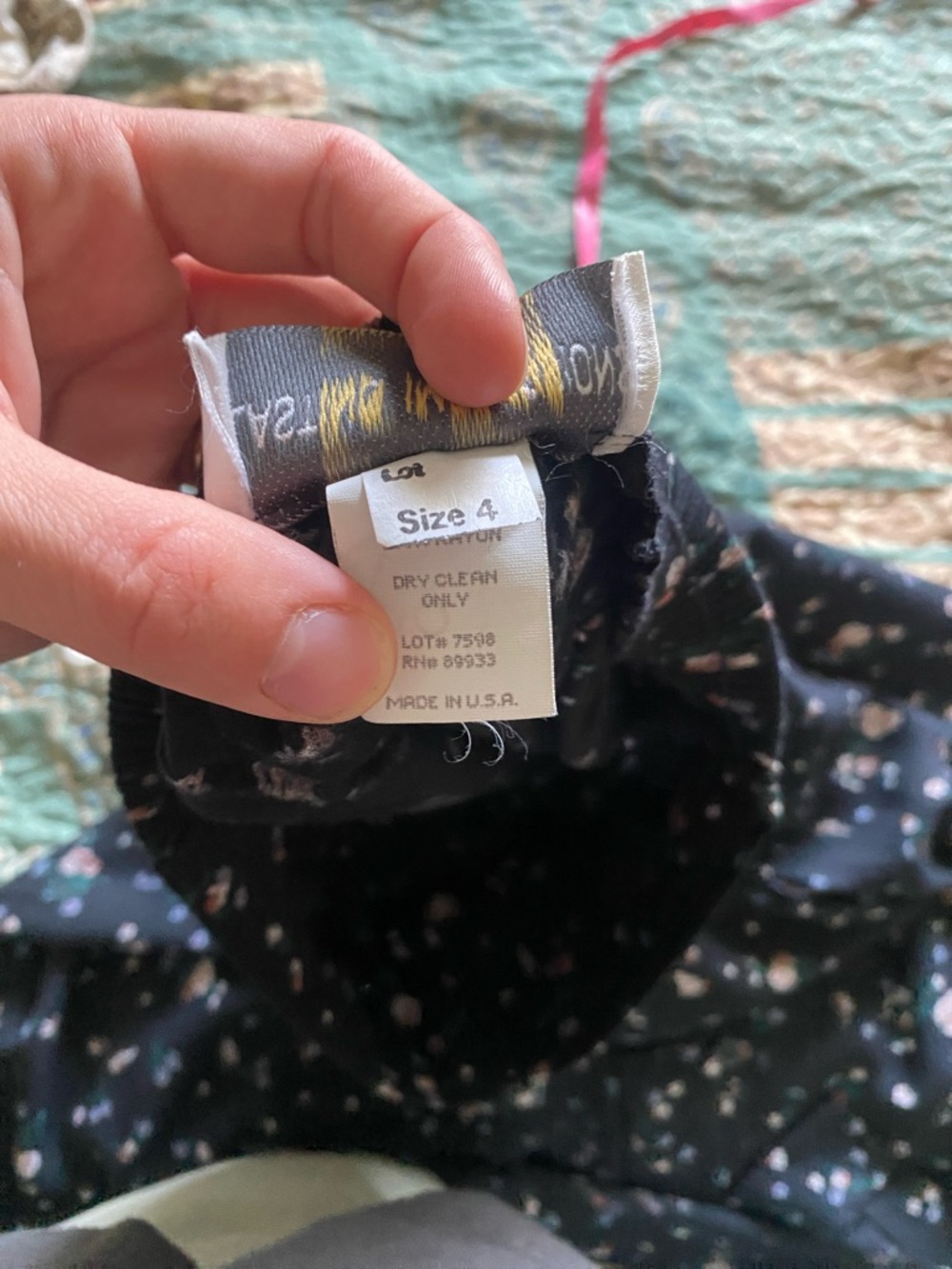 Vintage Button Up Ditsy Floral Midi Skirt with Elastic Waist - Picture 8 of 9